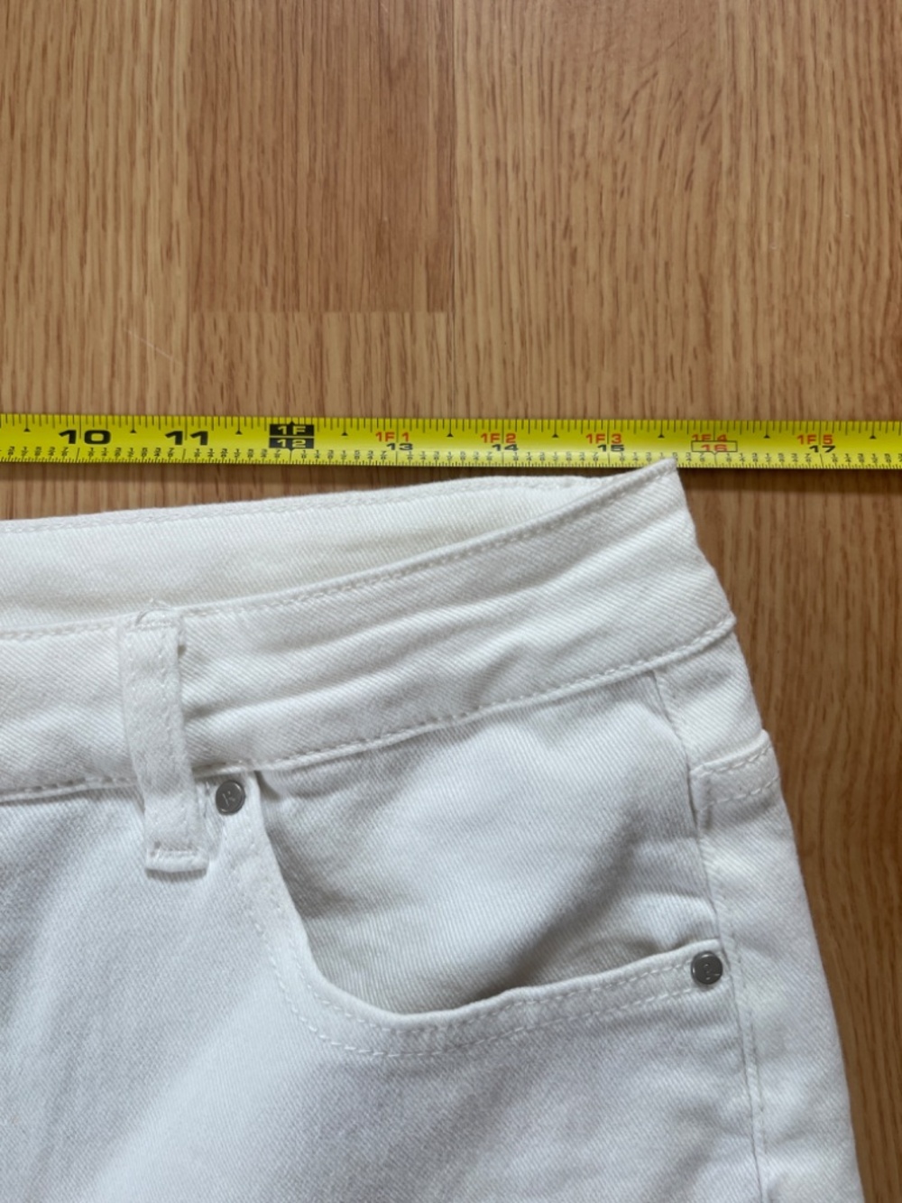 Risen White Tummy Control High Rise Bermuda Mid Length Denim Stretch Shorts Larg - Picture 10 of 11